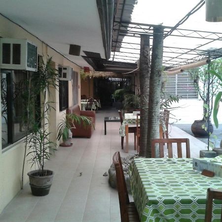 11Th Street Bed And Breakfast Bacolod Exterior foto