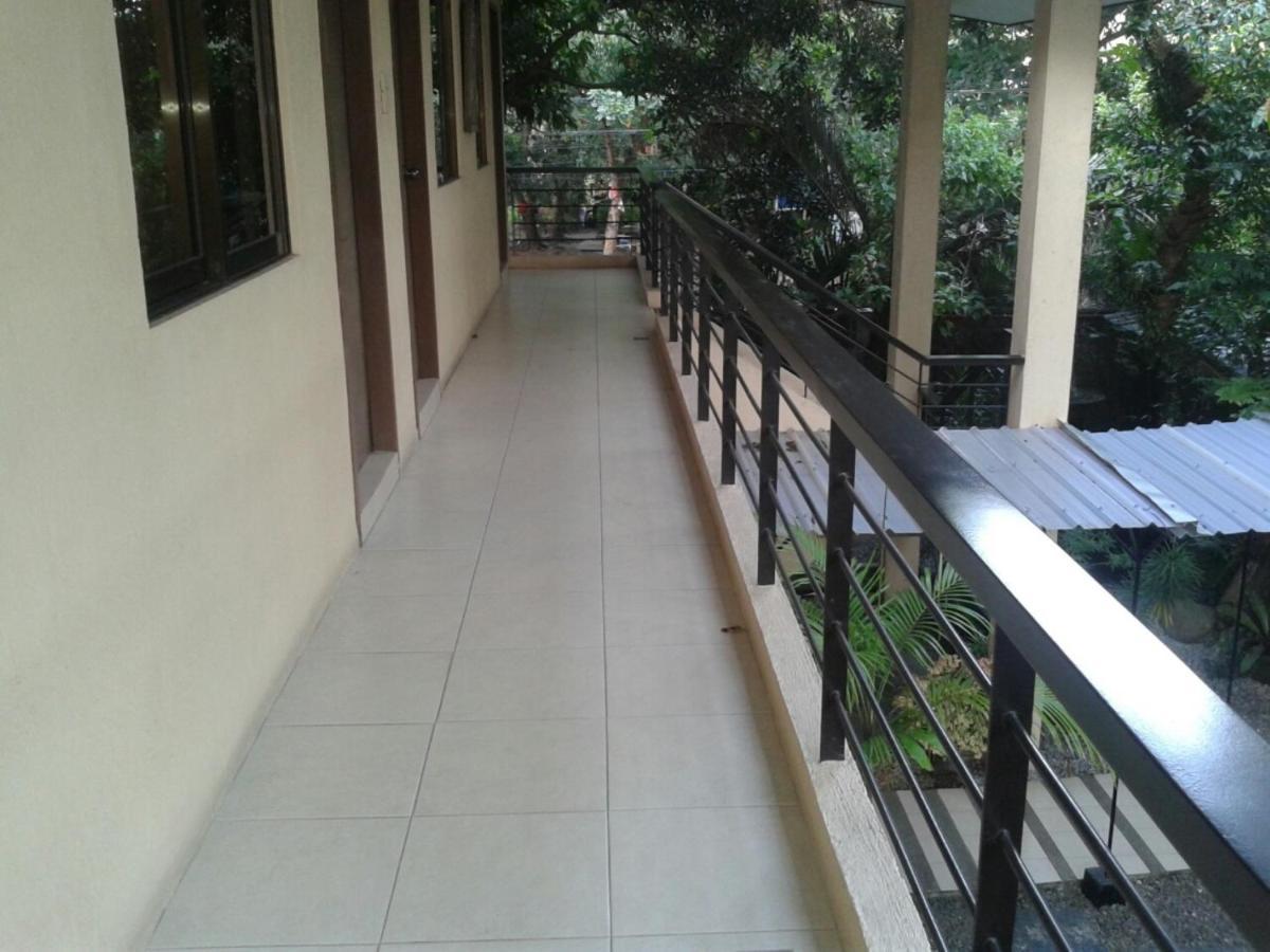 11Th Street Bed And Breakfast Bacolod Exterior foto